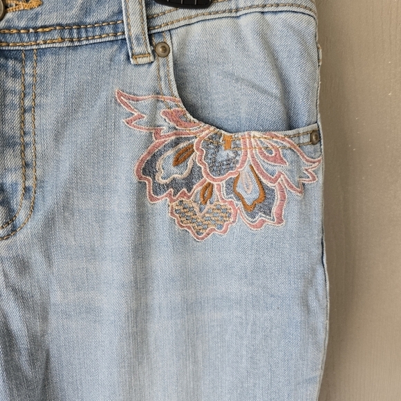 Inc International Jeans Women Sz 6 Blue 32×28 High Rise Embroidered Straight - Picture 8 of 15